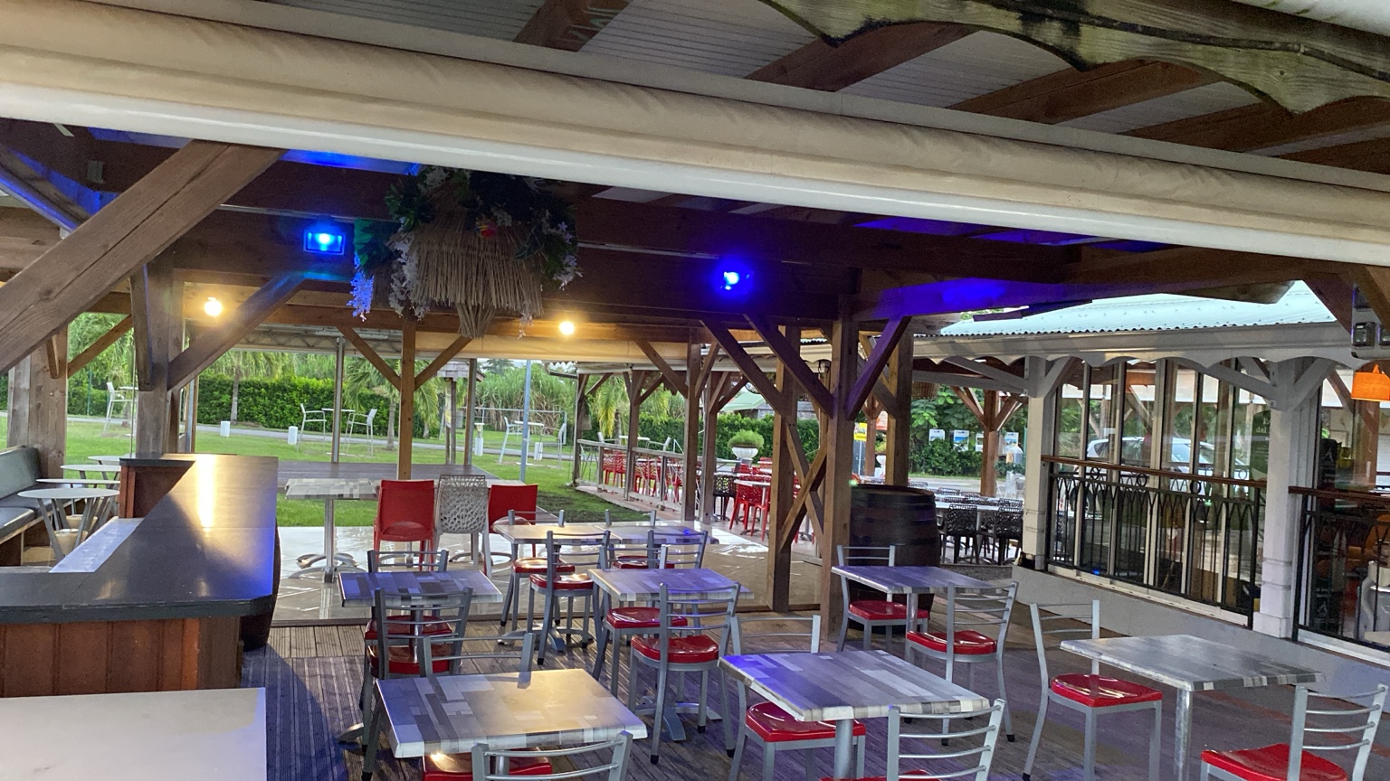 Taverna Italia à la tombée du jour